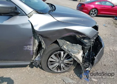 2017 Nissan Pathfinder Sl z USA, uszkodzony, nr VIN 5N1DR2MM6HC913013